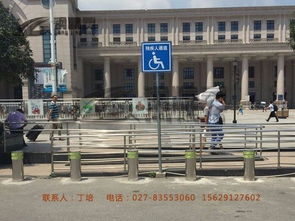武漢升降路樁廠家 專業(yè)生產(chǎn)手動(dòng)與半自動(dòng)升降路樁，價(jià)格與服務(wù)詳解
